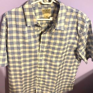 L.L. Bean men’s size large button up